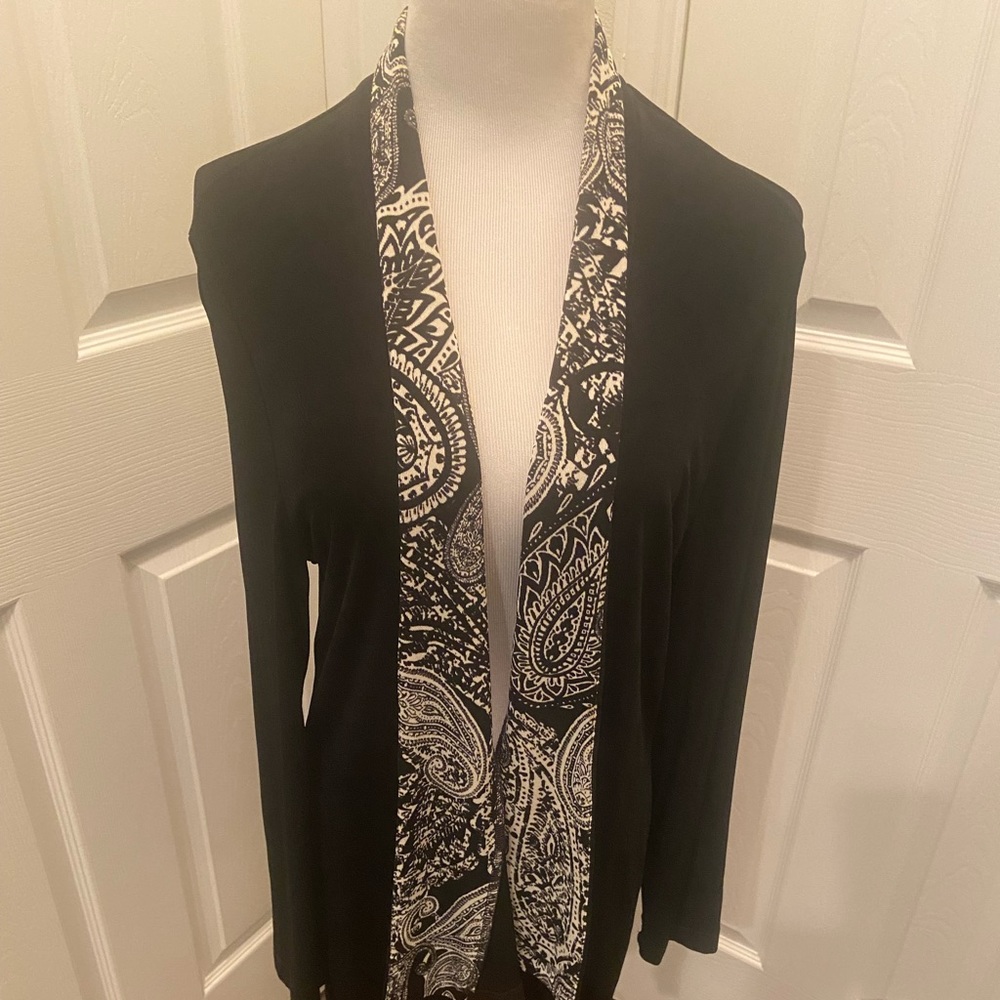 Chico’s Travellers sz2 (12) open front black jacket contrasting front edge